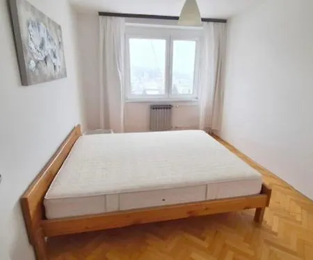 Comfortable 2 Bedroom With Free Parking *